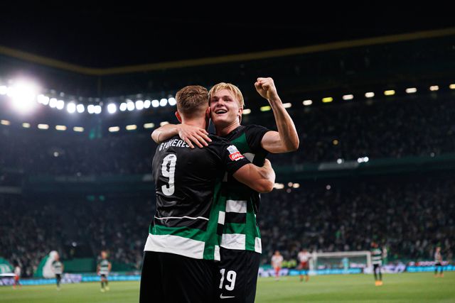 «Um canhoto e outro direito tem muita influência na finalização»