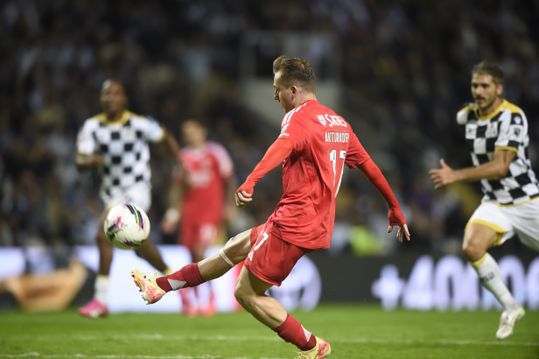 Destaques do Benfica: Harry Potter magicou dois golos