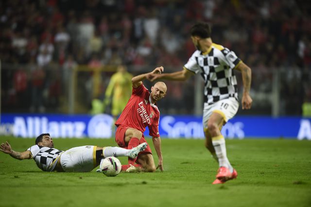 «Aursnes é solução interessante para compensar defensivamente Di María»