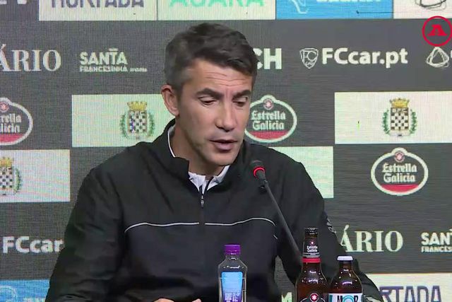 Lage elogia coletivo após jogo sem sofrer golos