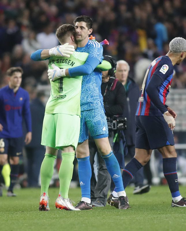 Courtois deixa mensagem a Ter Stegen: «Doeu-me muito ver-te sair assim»