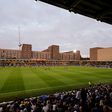 Estádio inundado leva a adiamento de jogo do Newcastle (vídeos)