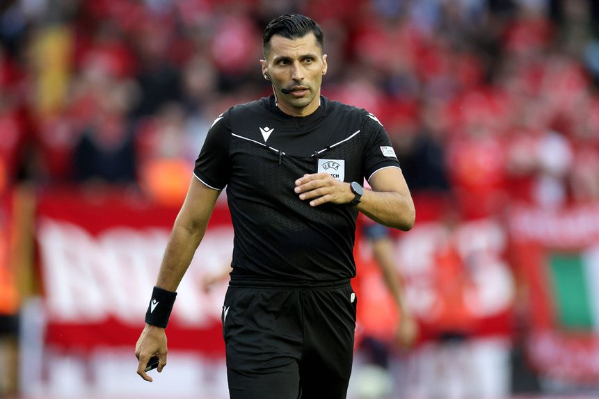 Árbitro Vassilis Fotias