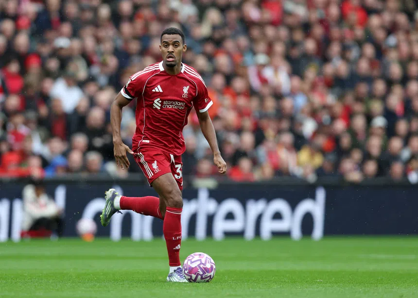 Gravenberch renova! Liverpool blinda craque