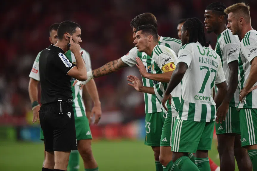 Benfica: Golo à lá VAR! Inacreditável