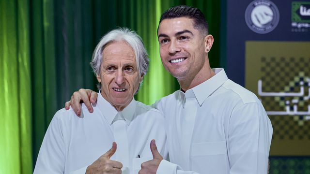 Dia da Arábia Saudita: Ronaldo e Jesus falam de como é viver no país
