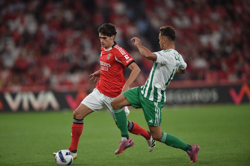 António Silva numa ação ofensiva contra o Rio Ave