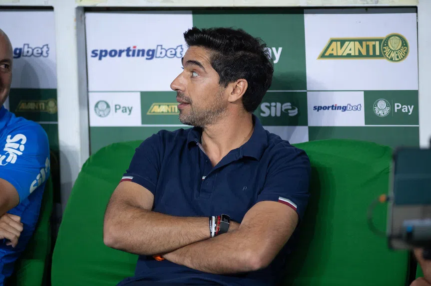 Abel Ferreira imortalizado... no metro! CAOS!