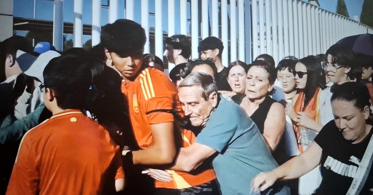 Confrontos entre adeptos marcam treino da seleção espanhola em Las Rozas