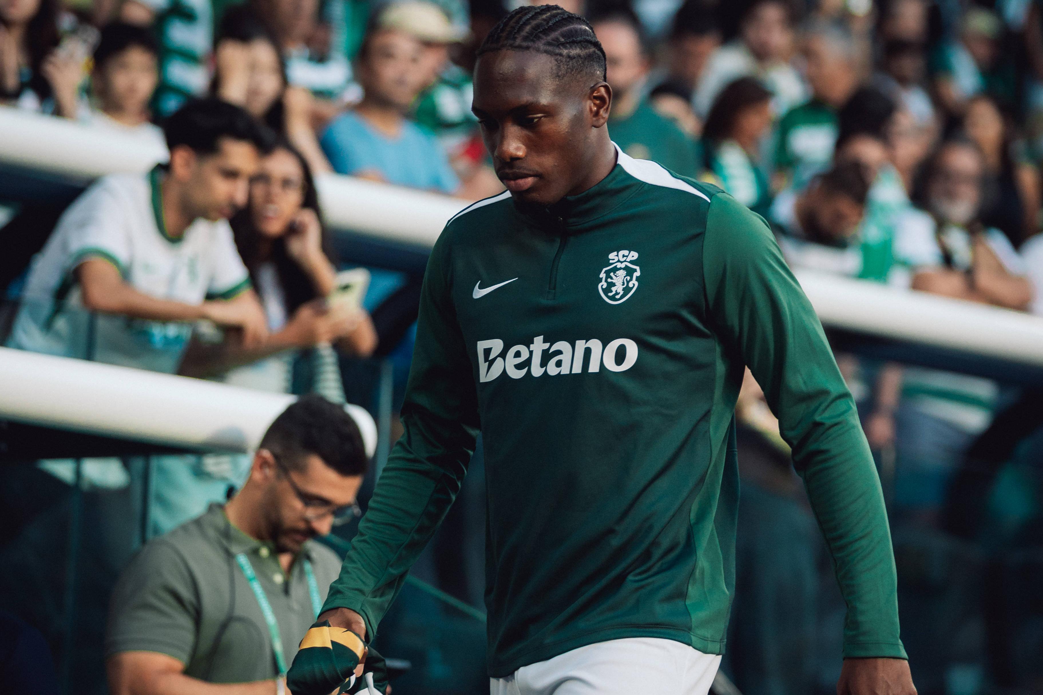 Ibrahima Ba é visto como uma das soluções para dar estabilidade ao setor defensivo - Foto: IMAGO