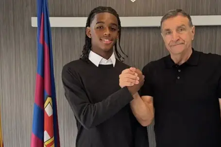 Dany Freire é oficialmente jogador do Barcelona - Foto: FC Barcelona