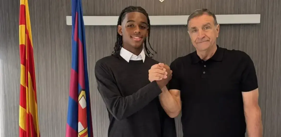 Dany Freire é oficialmente jogador do Barcelona - Foto: FC Barcelona