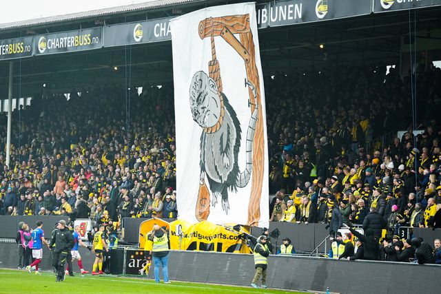 Noruega: Deixou o Lillestrom para representar o rival e os adeptos prepararam-lhe o regresso