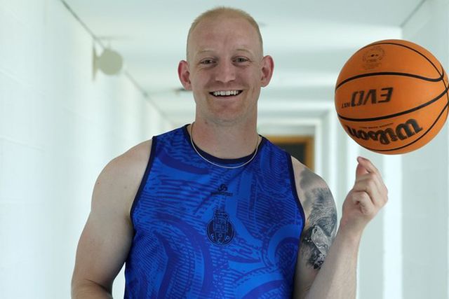 Basquetebol: Tanner Omlid do FC Porto prevê adversário com «poucas fraquezas»