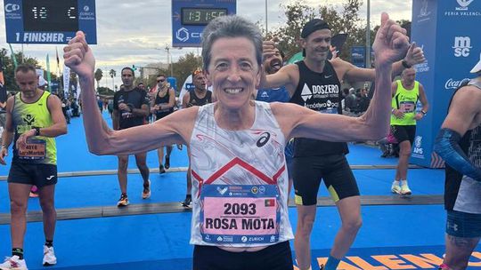 Rosa Mota melhora próprio recorde mundial dos 10km na sua categoria