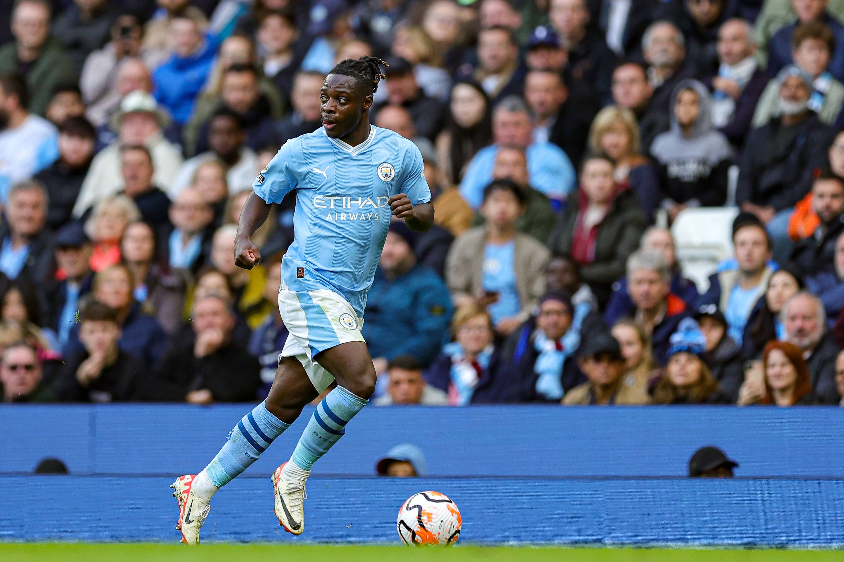 Bola na Trave - OFICIAL: Jérémy Doku no Manchester City