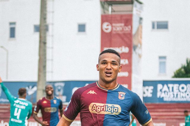 Torreense: Welthon a explodir no Oeste