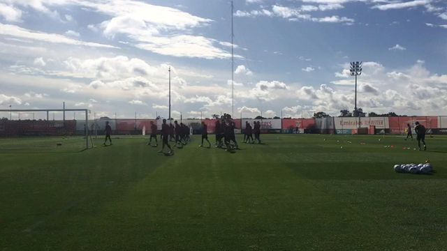 Treino do Benfica antes da Real Sociedad