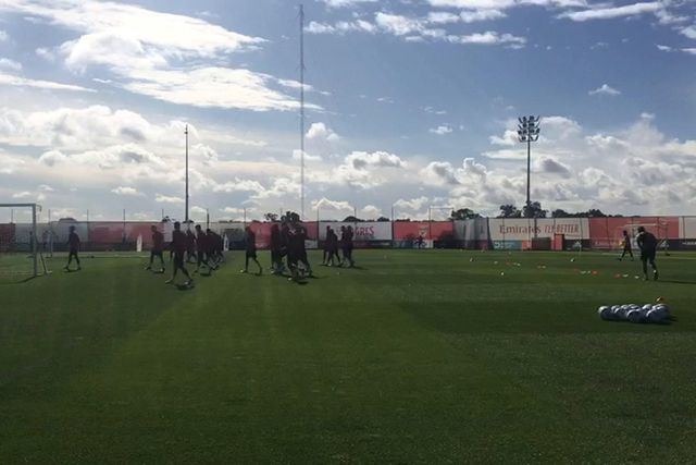 Treino do Benfica antes da Real Sociedad
