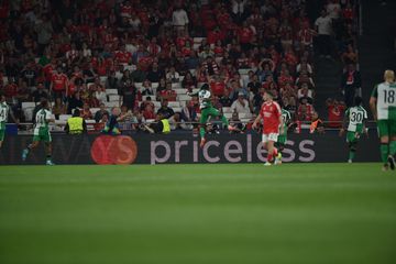 VÍDEO: Feyenoord aumenta a vantagem frente ao Benfica