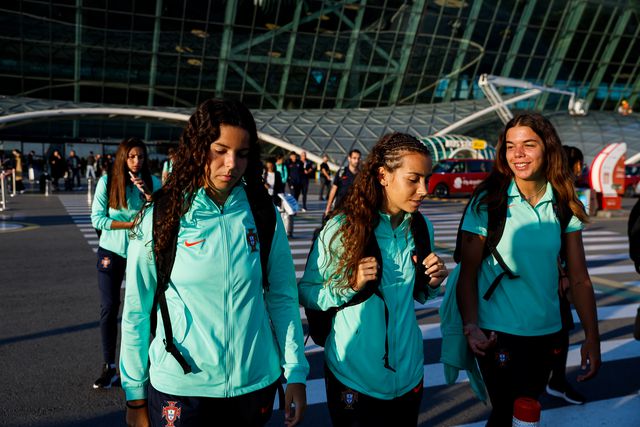 Seleção feminina já está no Azerbeijão a pensar no play-off de qualificação para o Euro-2025