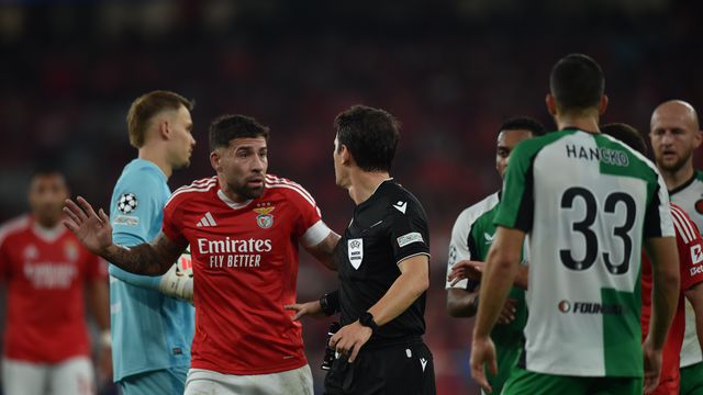 «Se fosse o António Silva do primeiro ano, Otamendi já tinha perdido a titularidade»