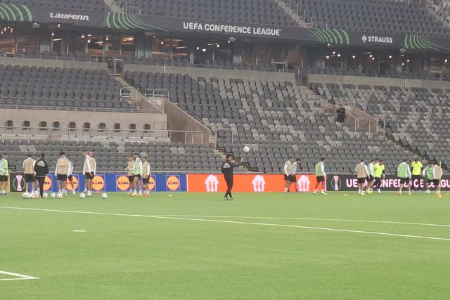 Vitória de Guimarães: todos disponíveis no treino em solo sueco