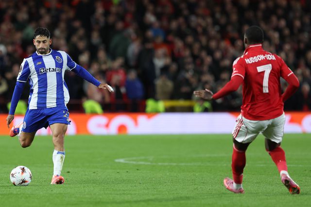 Alan Varela tenta lançar um companheiro de equipa (Foto Catarina Morais/Kapta+)