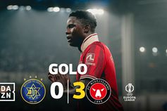 À ponta de lança: o bis do avançado formado no Seixal que o Benfica deixou sair a custo zero