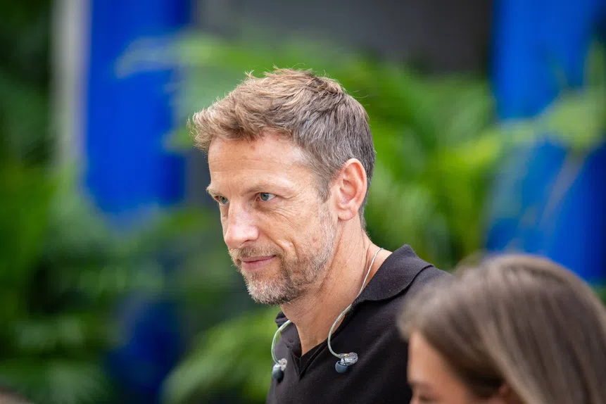 F1 ao rubro! Button avisa: preparem-se!