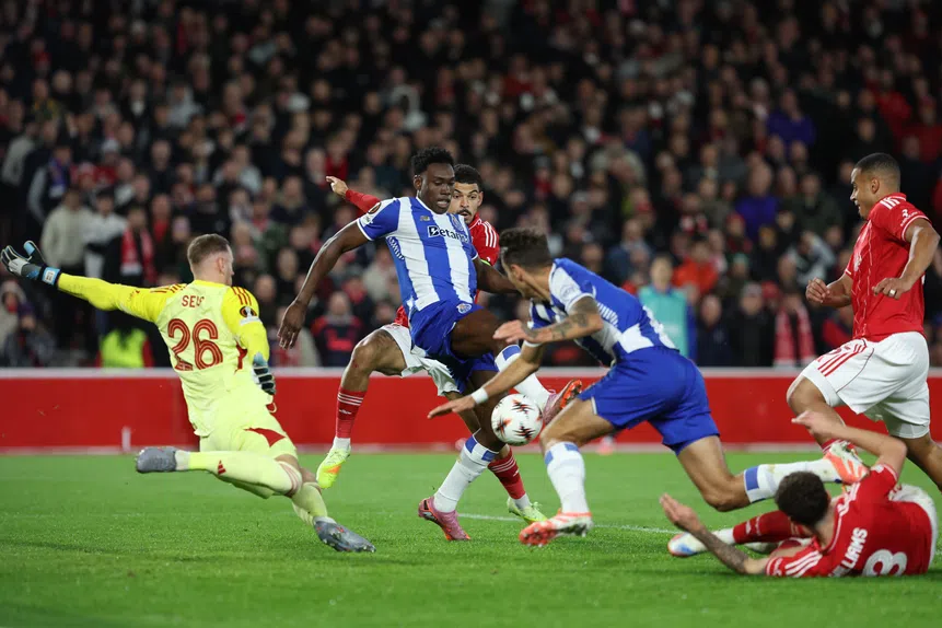 VAR rouba golo ao dragão em Inglaterra!