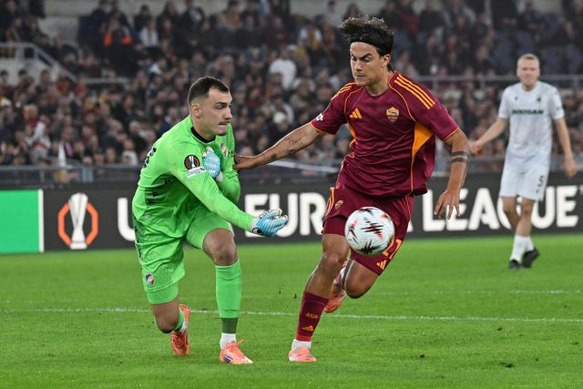 Martin Jedlicka e Paulo Dybala (IMAGO)