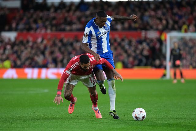 Centrocampista dos azuis e brancos não concorda com os penáltis que ditaram a derrota em Inglaterra