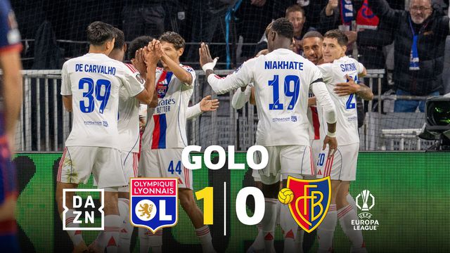 Guarda-redes do Basileia dá a Mathys de Carvalho a assistência para golo do Lyon