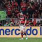 Jorginho, experiente médio, falhou penálti diante do Estudiantes