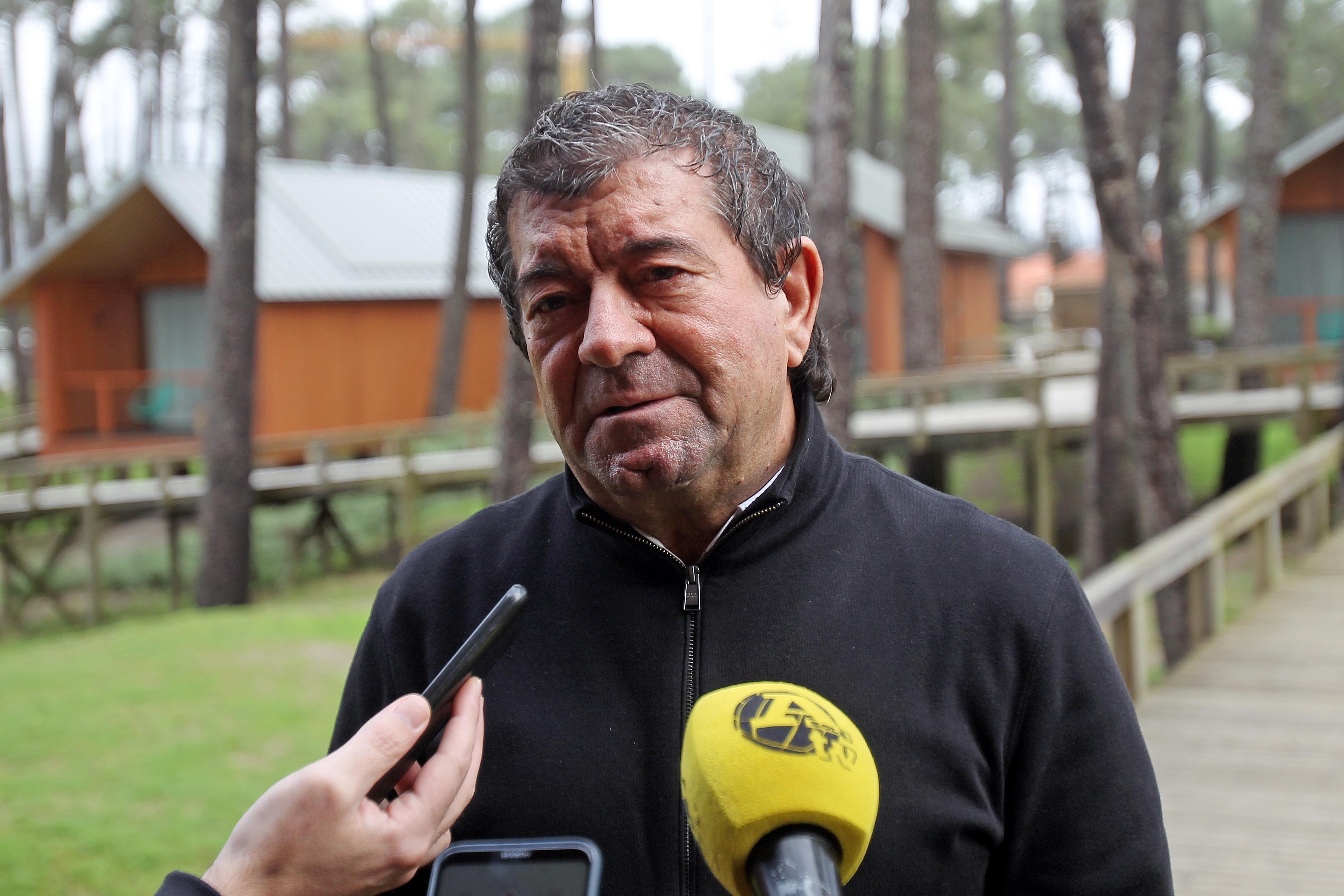 Adriano Quintanilha      Fotografia A BOLA