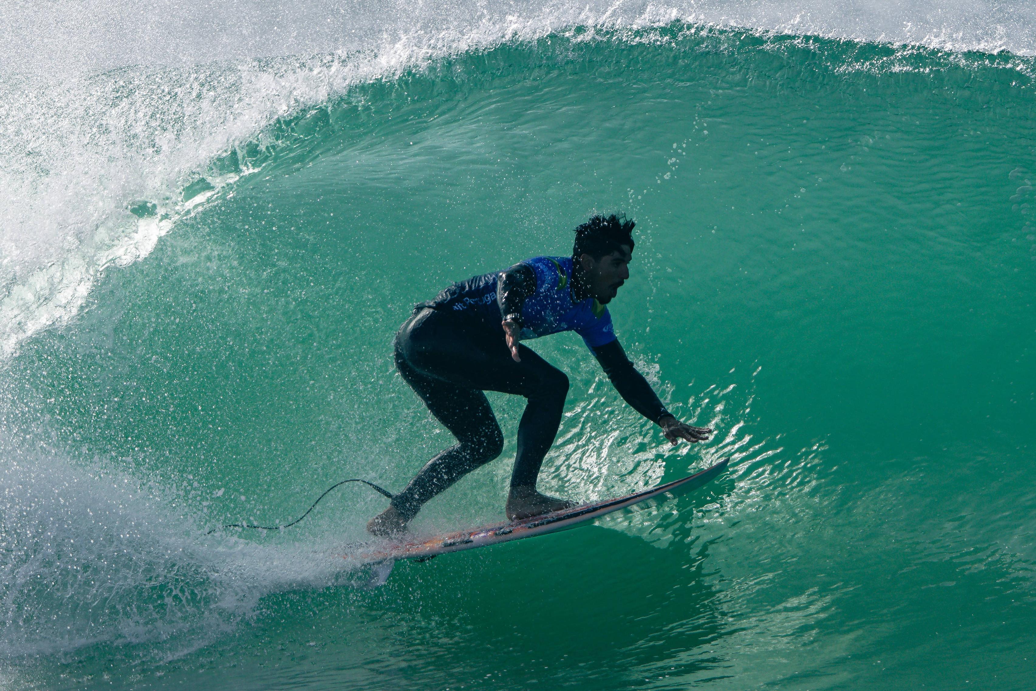 Gabriel Medina vai voltar a lutar pela vitória na etapa portuguesa da Liga Mundial de Surf       Fotografia Imago