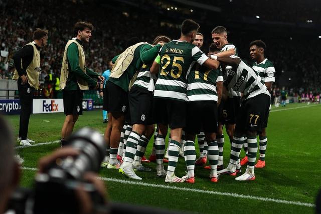 Contas feitas, só na Liga e Champions, Rui Borges já estreou 21 jogadores como titulares esta época - Foto: SPORTING CP