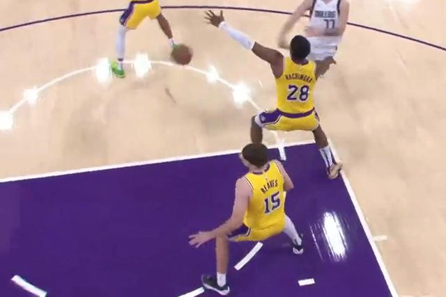 Que maldade de Doncic a LeBron!