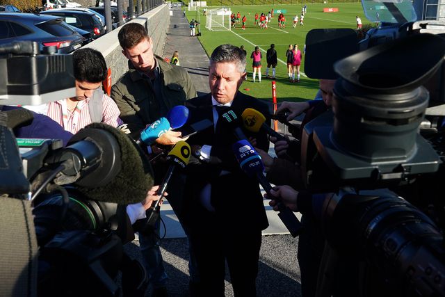 Editorial: Evolução lenta, mas evolução...