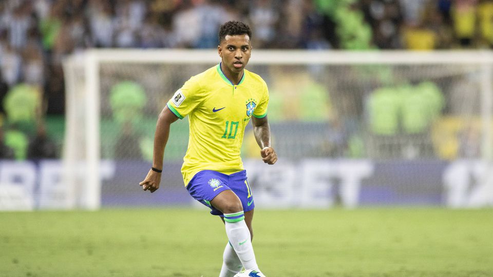 Rodrygo denuncia insultos racistas após Brasil-Argentina