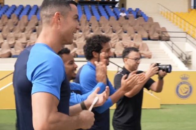 CR205 aplaude as 100 internacionalizações de Sadio Mané (vídeo)