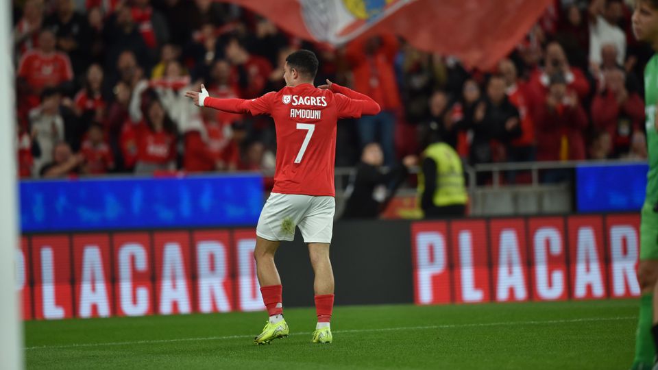 VÍDEO: Amdouni faz mais um para o Benfica após grande passe de Kokçu