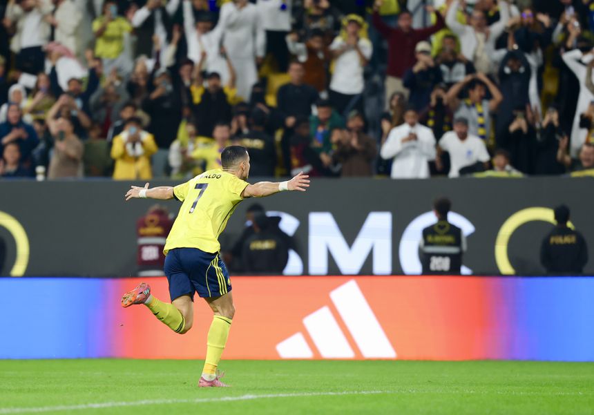 Ronaldo chegou aos 954 golos... e de que forma! - Foto: Al Nassr