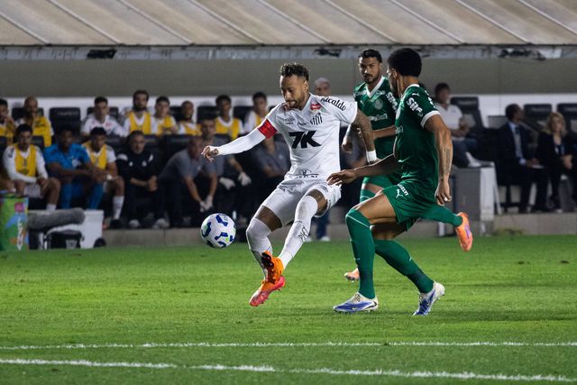 Neymar em ação pelo Santos