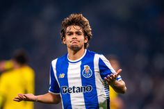 Rodrigo Mora, jovem criativo do FC Porto