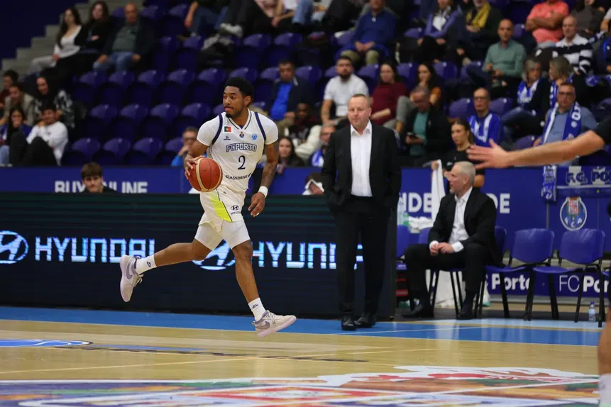 Jhonathan Dunn, jogador de basquetebol do FC Porto. Foto FIBA
