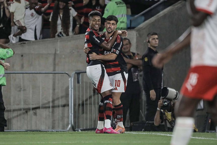 Vitória do Flamengo sobre o Bragantino