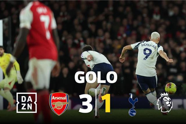 Richarlison 'imita' Pedro Gonçalves com golo de meio-campo ao Arsenal