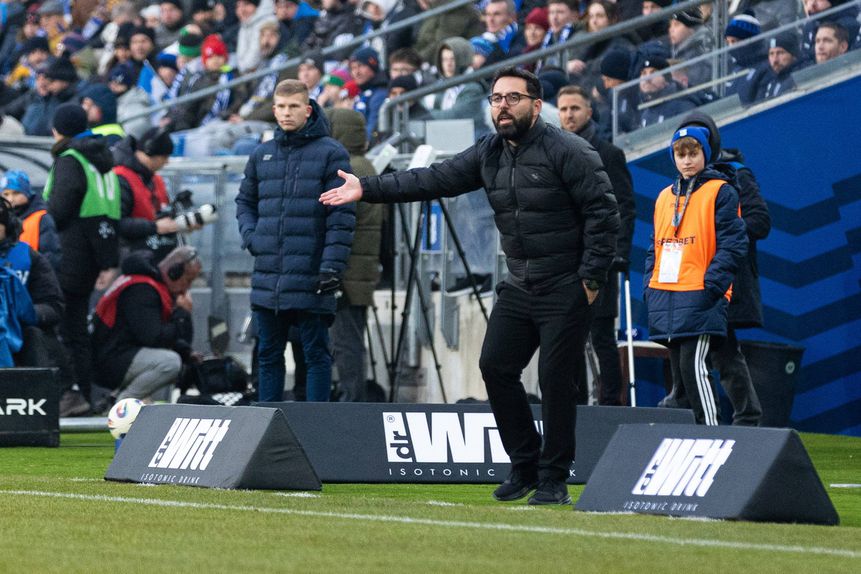 Primeira derrota de Gonçalo Feio no regresso à Polónia aconteceu no terreno do Lech Poznan